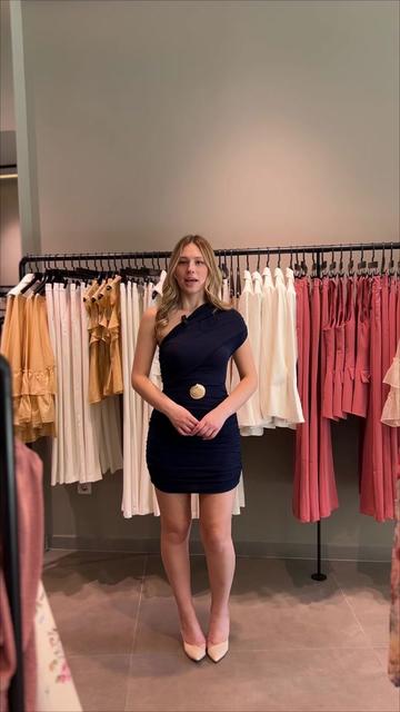 Ξέρουμε ότι ψάχνεις οικονομικό φόρεμα για τις επίσημες εμφανίσεις σου.. και αυτό, είναι το απόλυτο! ????✨ ???? Κωδικός Προϊόντος: MML26-01-07-038 ???? 2103004600  ???? www.mele.gr    #womensfashion #mindmatter #dress #formaldress #sales 
