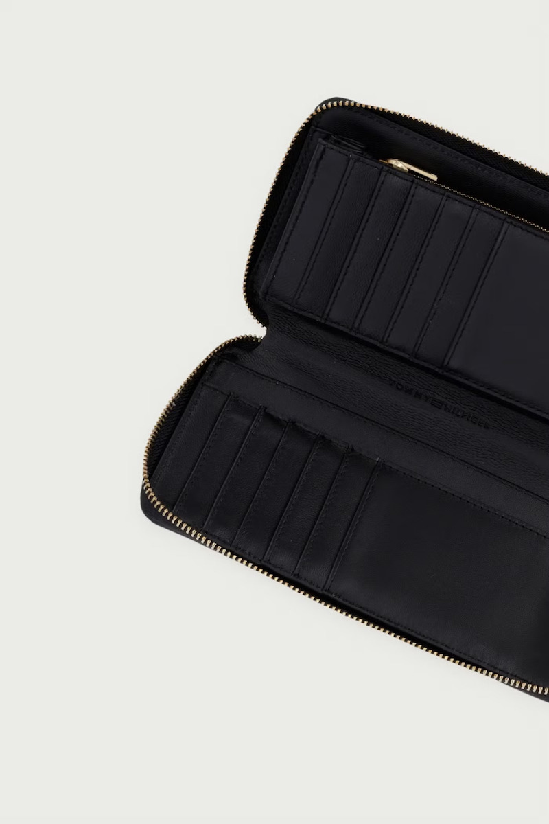 Γυναικείο Δερμάτινο Πορτοφόλι Μαύρο Tommy Hilfiger AW0AW18941-BDS