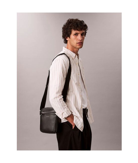 Ανδρικό Τσαντάκι Χιαστί Μαύρο Calvin Klein LV04D3160G-UB1