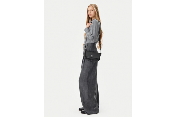 Γυναικεία Τσάντα Ώμου Μαύρη Calvin Klein LV04K3161G-UB1