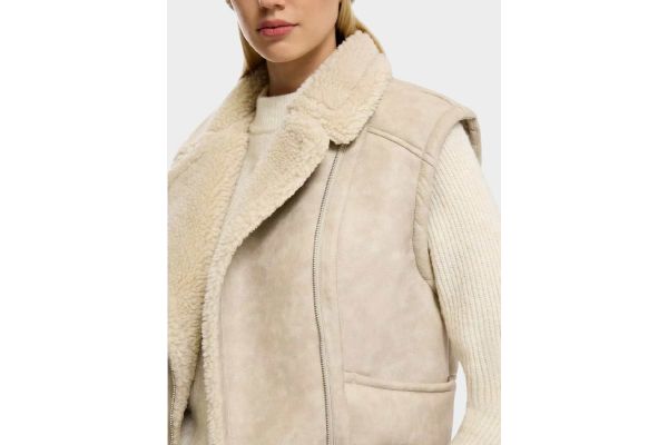 Γυναικείο Γιλέκο Μπεζ S.Oliver 2168438-8001