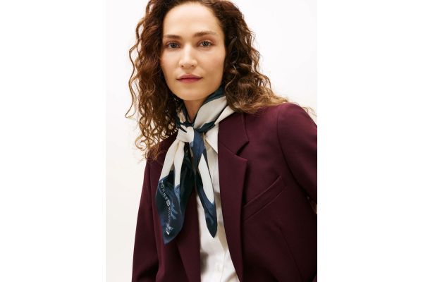 Γυναικείο Φουλάρι Navy Μπλε Tommy Hilfiger AW0AW18332-0K4