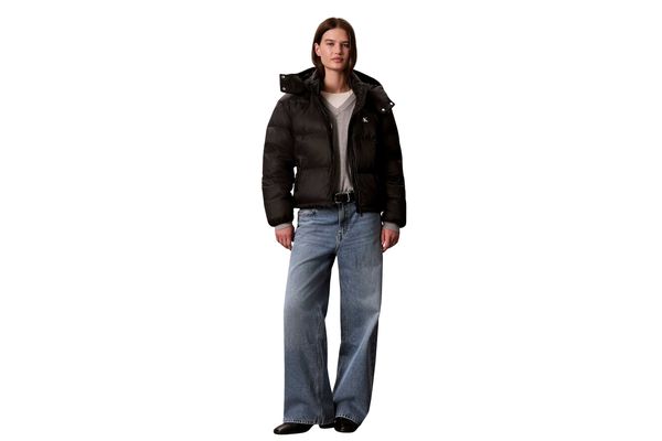 Γυναικείο Μπουφάν Μαύρο Calvin Klein LV047H500G-UB1