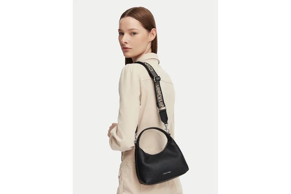 Γυναικεία Τσάντα Μαύρη Calvin Klein LV04F3892G-UB1